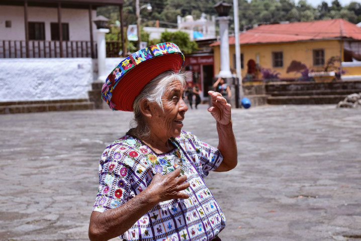 Maya Frau in San Pedro